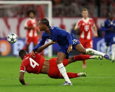Chelsea's manager explodes as Bayern Munich center-back Tah avoids dismissal during UCL loss
